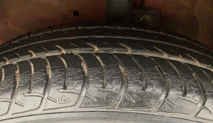 2017 Maruti Celerio ZXI AMT (O), Petrol, Automatic, 27,296 km, Left Front Tyre Tread