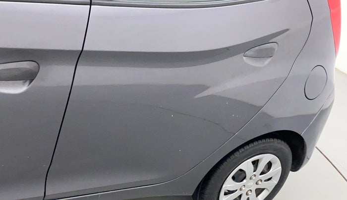 2017 Hyundai Eon MAGNA +, Petrol, Manual, 50,472 km, Rear left door - Paint has faded