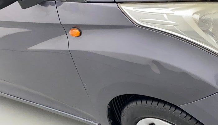 2017 Hyundai Eon MAGNA +, Petrol, Manual, 50,472 km, Right fender - Slightly dented