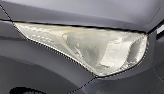 2017 Hyundai Eon MAGNA +, Petrol, Manual, 50,472 km, Right headlight - Faded