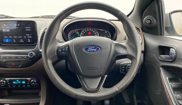 2018 Ford FREESTYLE TITANIUM + 1.2 TI-VCT, Petrol, Manual, 87,278 km, Steering Wheel Close Up