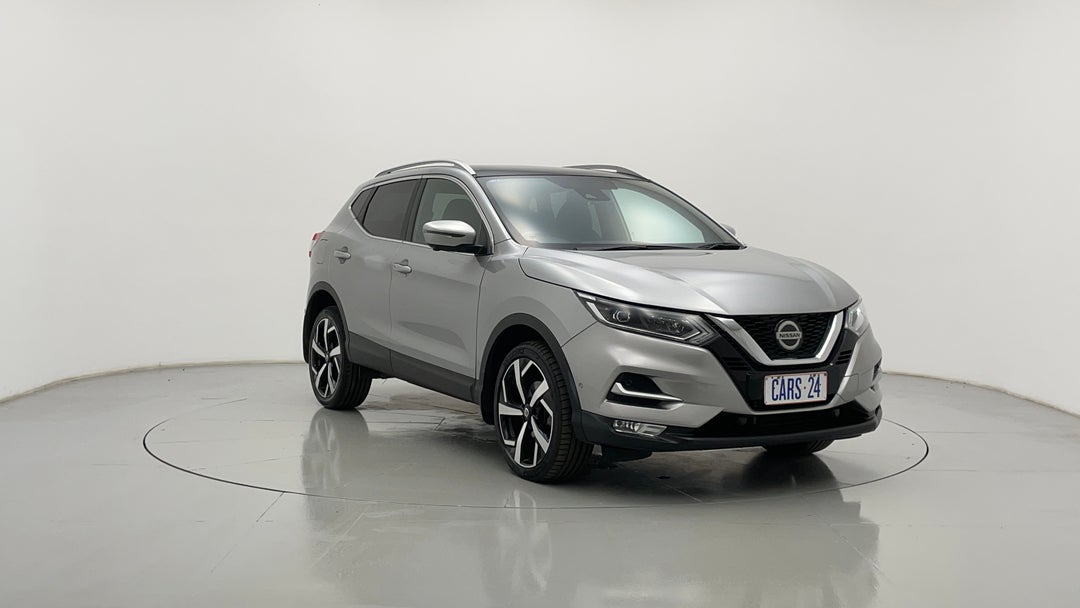 2018 Nissan Qashqai Ti, Automatic, 52888 km, Right Front Diagonal (45- Degree) View