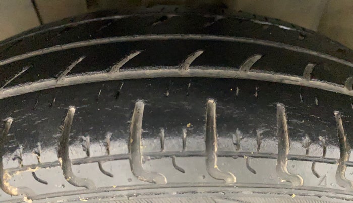 2018 Datsun Redi Go S 1.0, Petrol, Manual, 55,208 km, Left Front Tyre Tread