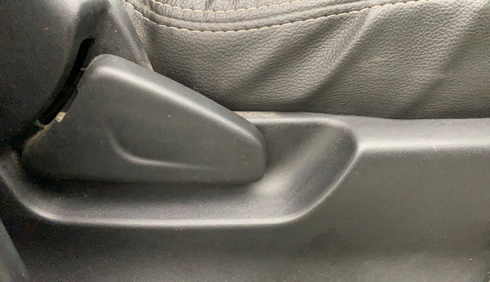 2018 Datsun Redi Go S 1.0, Petrol, Manual, 55,208 km, Driver Side Adjustment Panel