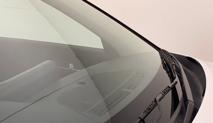 2020 KIA SELTOS HTK PLUS 1.5, Petrol, Manual, 38,515 km, Front windshield - Minor spot on windshield