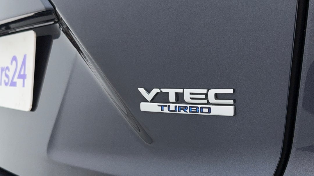 Badge (Boot Right Side)