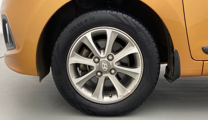 2016 Hyundai Grand i10 ASTA 1.2 VTVT, Petrol, Manual, 69,702 km, Left Front Wheel
