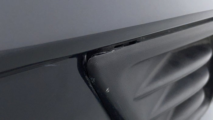 NISSAN ALTIMA-Bumper Front Scratched