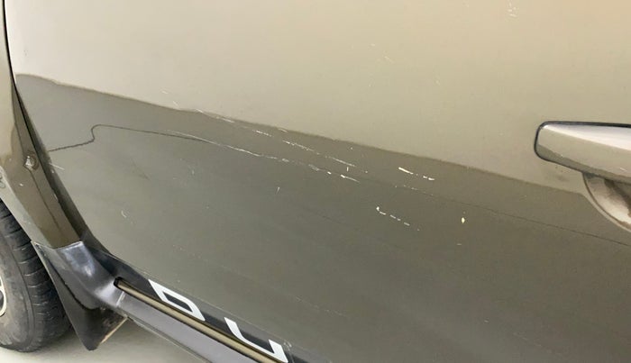 2017 Renault Duster RXS CVT, Petrol, Automatic, 28,069 km, Front passenger door - Minor scratches
