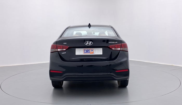 2018 Hyundai Verna 1.6 CRDI SX + AT, Diesel, Automatic, 34,484 km, Back/Rear
