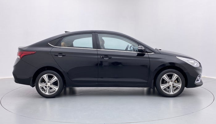 2018 Hyundai Verna 1.6 CRDI SX + AT, Diesel, Automatic, 34,484 km, Right Side View