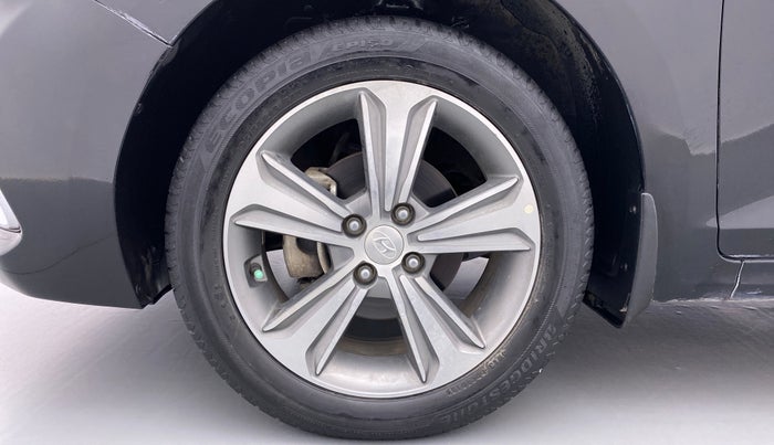 2018 Hyundai Verna 1.6 CRDI SX + AT, Diesel, Automatic, 34,484 km, Left Front Wheel