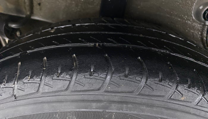2019 Maruti Celerio ZXI, Petrol, Manual, 35,898 km, Right Rear Tyre Tread
