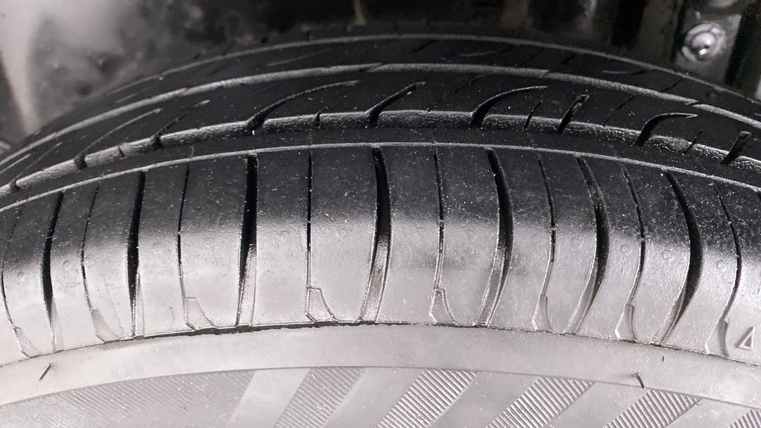 Left Rear Tyre Tread