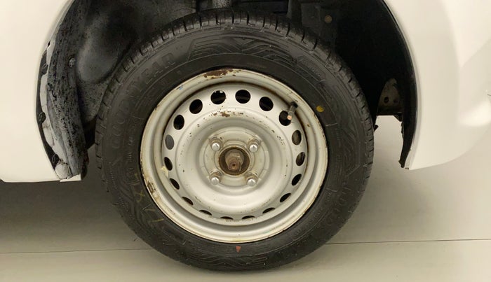 2016 Datsun Go A, Petrol, Manual, 31,330 km, Right Front Wheel