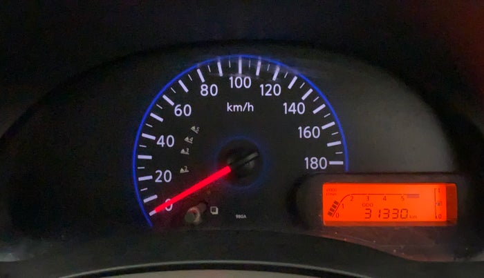 2016 Datsun Go A, Petrol, Manual, 31,330 km, Odometer Image