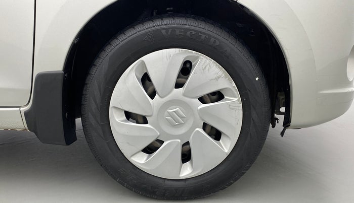 2017 Maruti Celerio VXI, CNG, Manual, 84,901 km, Right Front Wheel