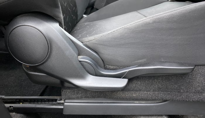 2018 Maruti IGNIS ALPHA 1.2 K12 AMT, Petrol, Automatic, 33,911 km, Driver Side Adjustment Panel