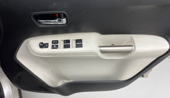 2018 Maruti IGNIS ALPHA 1.2 K12 AMT, Petrol, Automatic, 33,911 km, Driver Side Door Panels Control