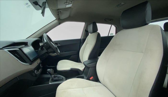 2015 Hyundai Creta 1.6 CRDI SX PLUS AUTO, Diesel, Automatic, 1,28,469 km, Right Side Front Door Cabin View