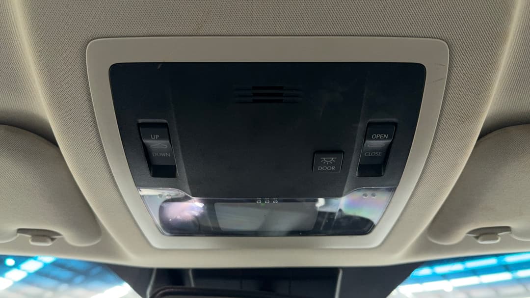 2018 Lexus Nx300h Luxury Hybrid (FWD), Automatic, 68525 km, On-Roof Controls/Sunglass holder