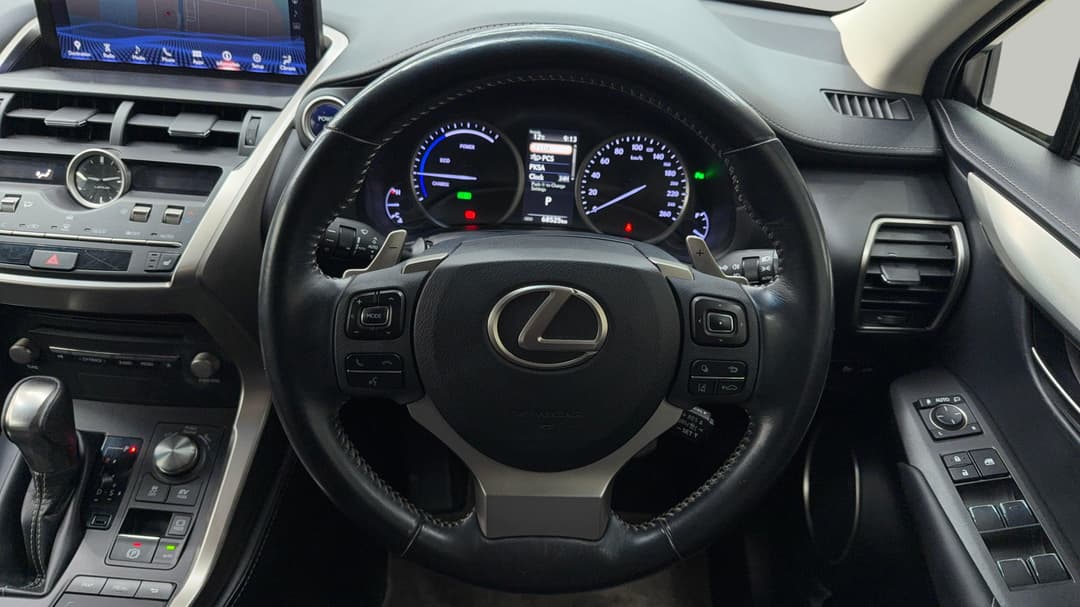 2018 Lexus Nx300h Luxury Hybrid (FWD), Automatic, 68525 km, Steering Wheel Close-up