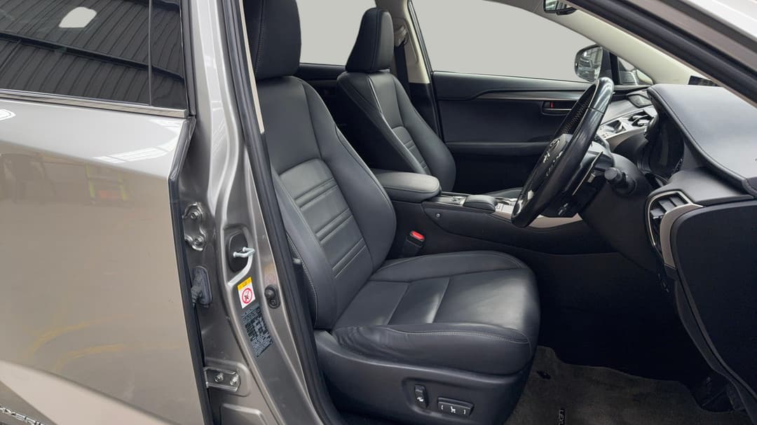 2018 Lexus Nx300h Luxury Hybrid (FWD), Automatic, 68525 km, Right Side Front Door Cabin View