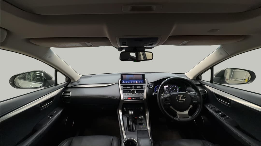 2018 Lexus Nx300h Luxury Hybrid (FWD), Automatic, 68525 km, Dashboard View