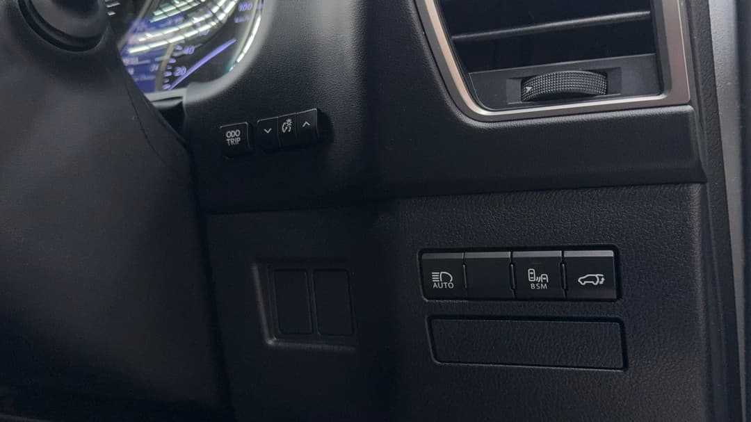 2018 Lexus Nx300h Luxury Hybrid (FWD), Automatic, 68525 km, Utility Switches/Buttons