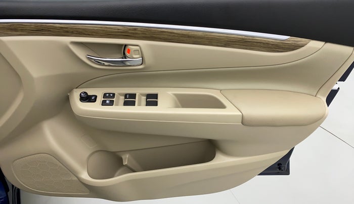 2022 Maruti Ciaz ALPHA 1.5 MT VTVT SHVS, Petrol, Manual, 246 km, Driver Side Door Panels Control