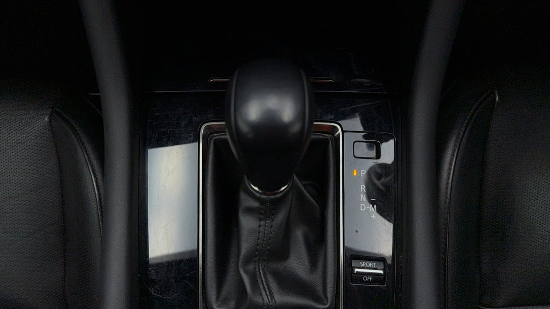 2021 Mazda 3 G20 Touring, Automatic, 58999 km, Gear Lever 