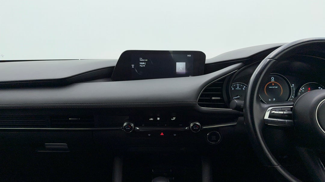 2021 Mazda 3 G20 Touring, Automatic, 58999 km, Center Console