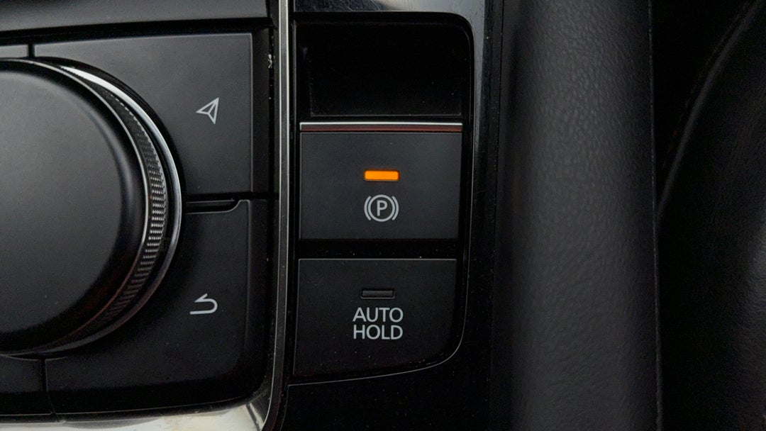 2021 Mazda 3 G20 Touring, Automatic, 58999 km, Handbrake