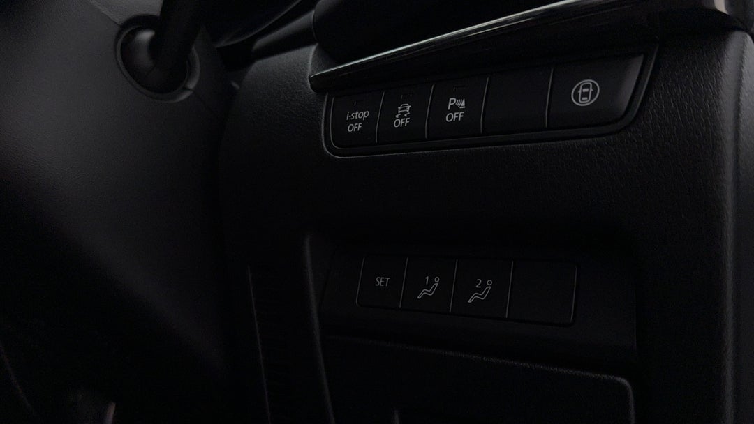 2021 Mazda 3 G20 Touring, Automatic, 58999 km, Utility Switches/Buttons