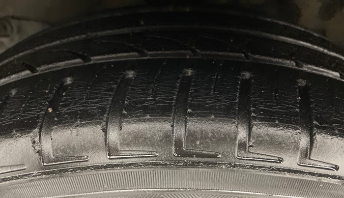 2012 Honda City V MT PETROL, Petrol, Manual, 79,174 km, Left Front Tyre Tread