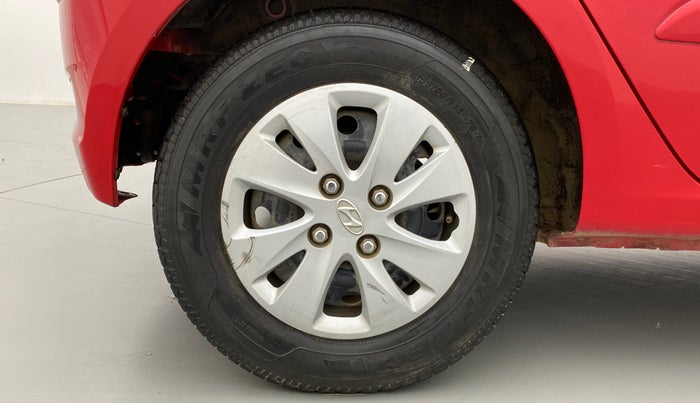 2011 Hyundai i10 SPORTZ 1.2 KAPPA2, Petrol, Manual, 50,950 km, Right Rear Wheel