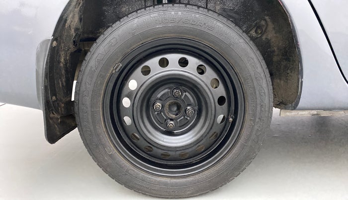 2013 Toyota Etios G, Petrol, Manual, 38,230 km, Right Rear Wheel