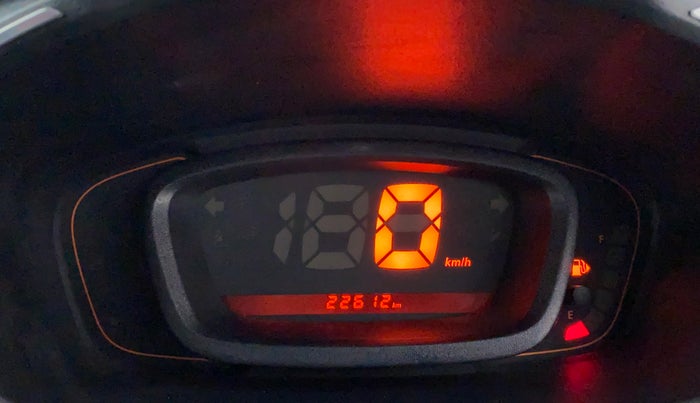 2017 Renault Kwid RXT, Petrol, Manual, 22,611 km, Odometer Image