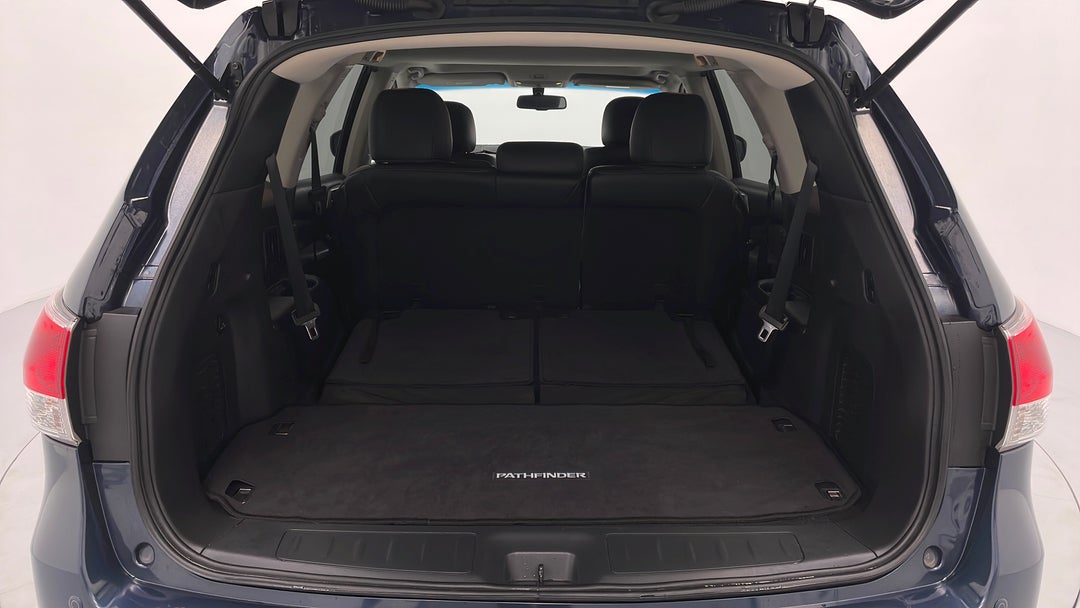 2014 Nissan Pathfinder St-l (4x4), Automatic, 98672 km, Boot Inside View