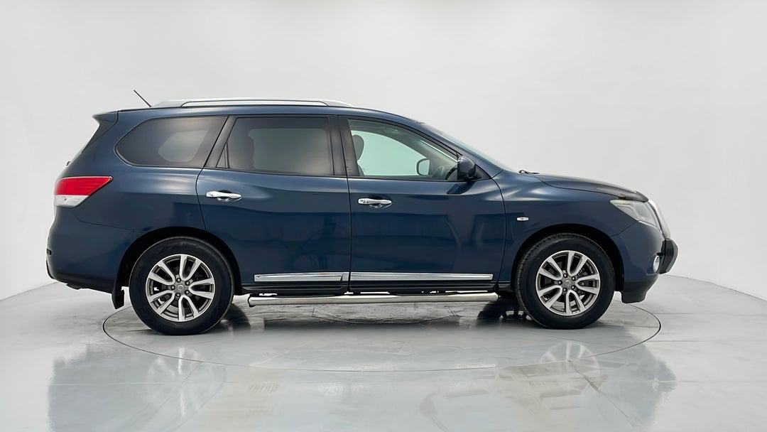 2014 Nissan Pathfinder St-l (4x4), Automatic, 98672 km, Right Side View