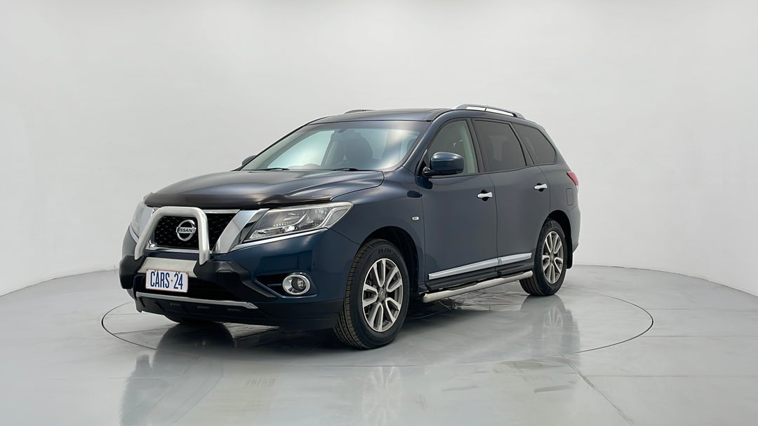 2014 Nissan Pathfinder St-l (4x4), Automatic, 98672 km, Left Front Diagonal (45- Degree) View