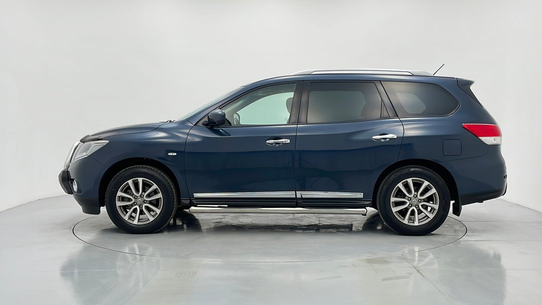 2014 Nissan Pathfinder St-l (4x4), Automatic, 98672 km, Left Side View