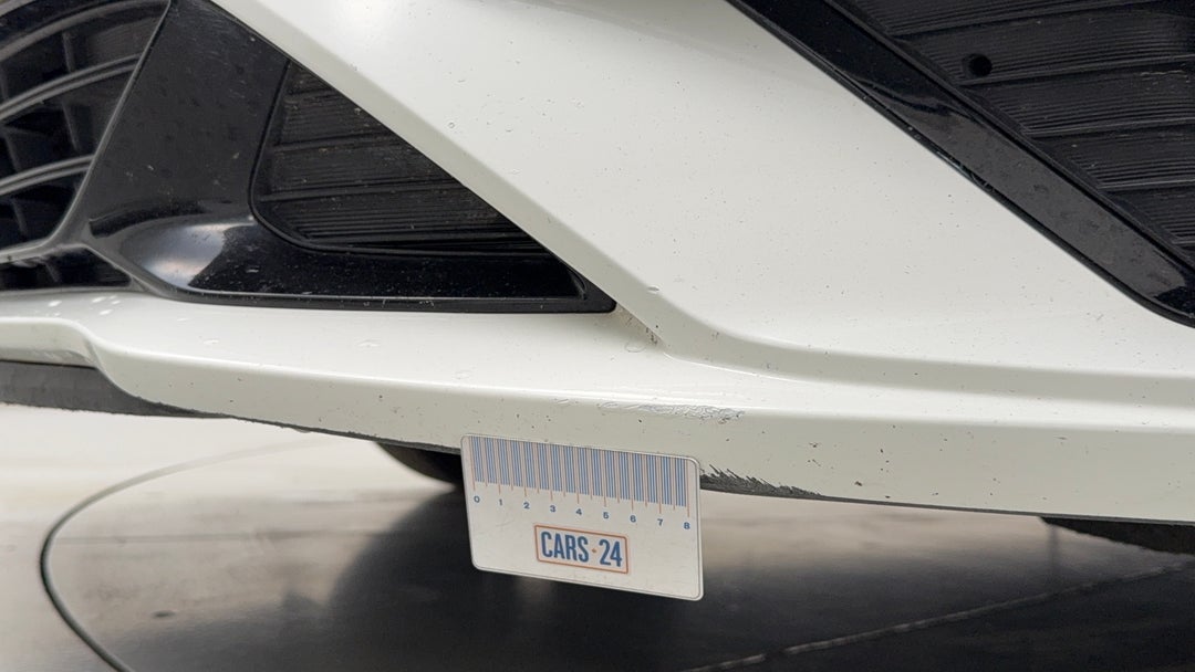 Bumper Front Scratch