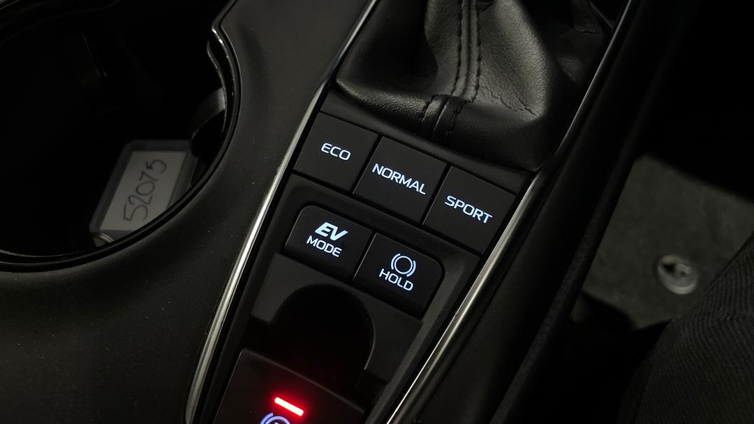 2023 Toyota Camry Ascent Hybrid, Automatic, 45734 km, Utility Switches/Buttons