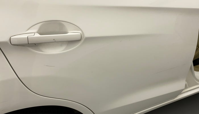 2017 Honda Amaze 1.2L I-VTEC S, Petrol, Manual, 49,820 km, Right rear door - Minor scratches