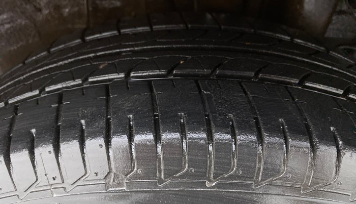 2018 Hyundai Elite i20 ASTA 1.2, Petrol, Manual, 16,801 km, Left Rear Tyre Tread
