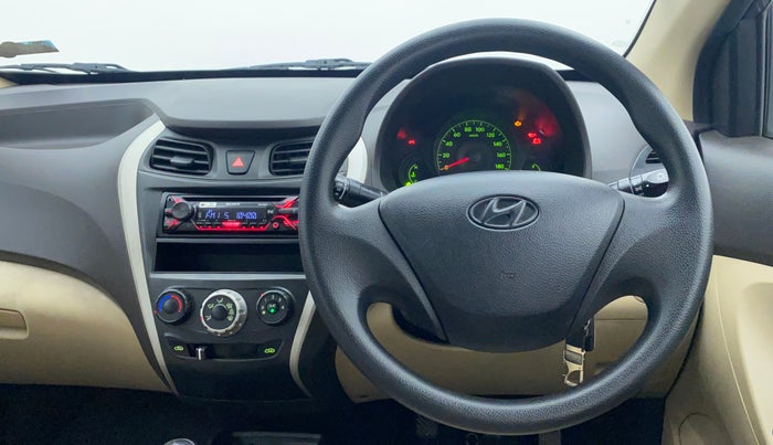 2017 Hyundai Eon ERA PLUS, Petrol, Manual, 47,917 km, Steering Wheel Close Up
