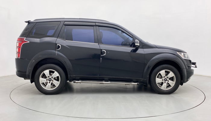 2014 Mahindra XUV500 W8 FWD, Diesel, Manual, 92,443 km, Right Side View
