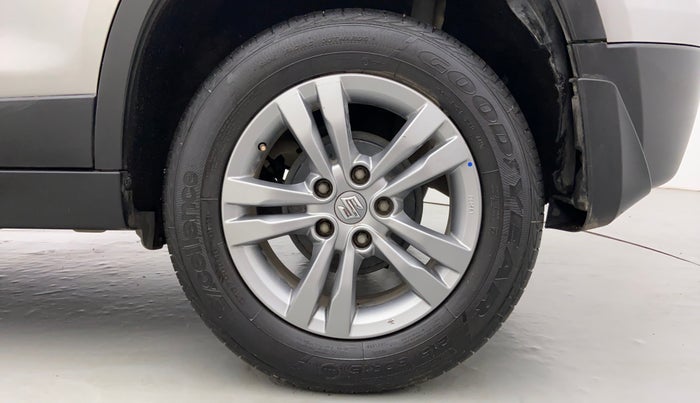 2017 Maruti Vitara Brezza ZDI PLUS, Diesel, Manual, 68,631 km, Left Rear Wheel