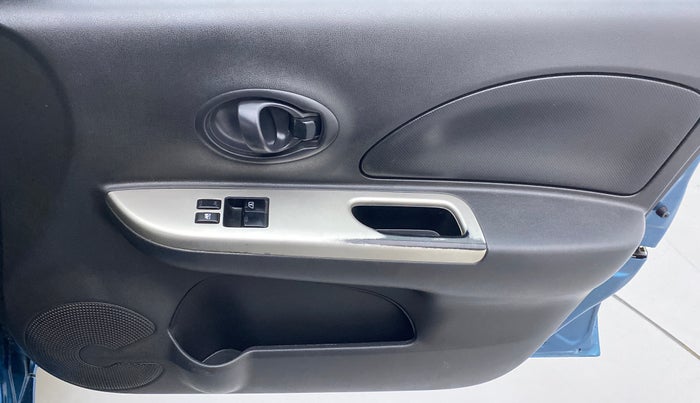 2018 Nissan Micra Active XL, CNG, Manual, 99,353 km, Driver Side Door Panels Control